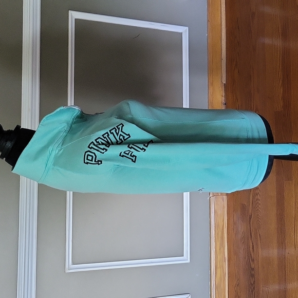 PINK VS Sweatshirt - Picture 9 of 10